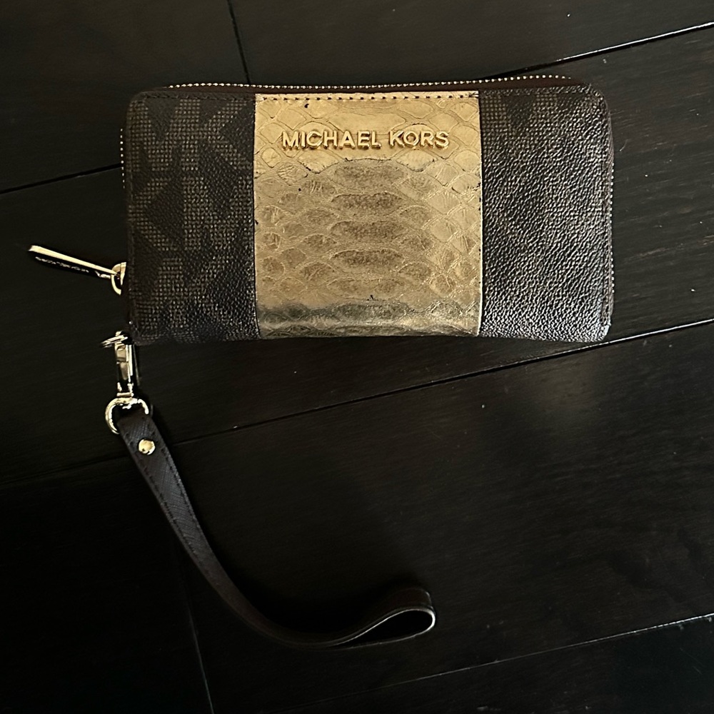 Michael Kors gold, brown snake print wallet - Used